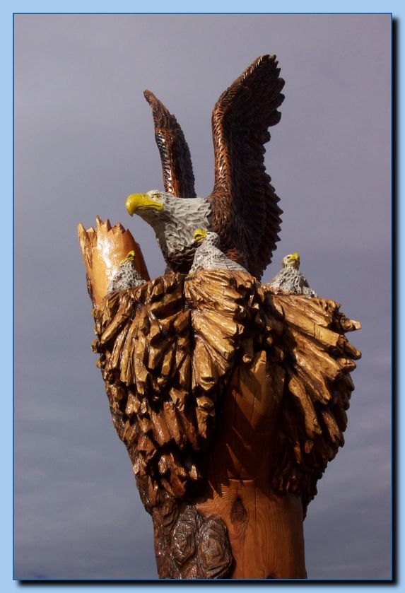 2-08 eagle with wings up, attaches to tree-archive-0001
